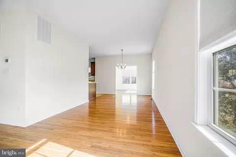 Living - 157 Lexington Pl, Dover, DE 19901 photo 5 of 5