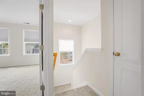 Entry Way - 157 Lexington Pl, Dover, DE 19901 photo 6 of 10