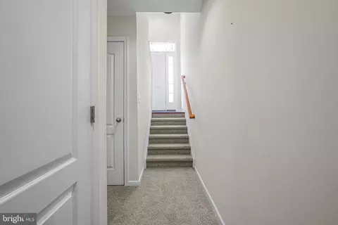 Entry Way - 157 Lexington Pl, Dover, DE 19901 photo 10 of 10