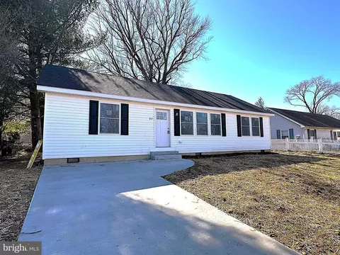 62 Edgewood Rd, Dover, DE 19901