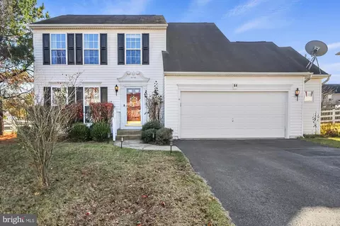 64 E Braeburn Dr, Smyrna, DE 19977