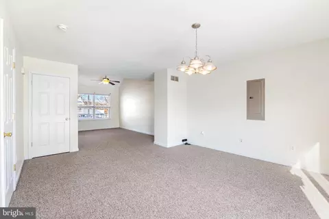 Living - 31 Moriarty St, Dover, DE 19901 photo 6 of 6