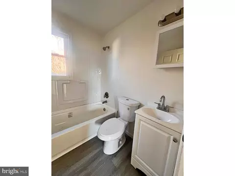 Bath - 117 Ann Ave, Dover, DE 19904 photo 1 of 2