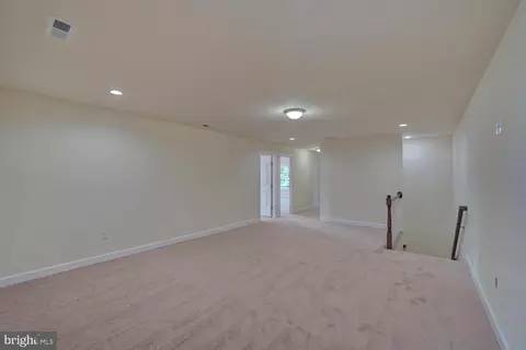 Entry Way - 31 Mapledale Rd, Dover, DE 19904 photo 15 of 19