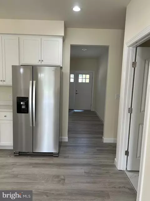 Entry Way - 31 Mapledale Rd, Dover, DE 19904 photo 1 of 19