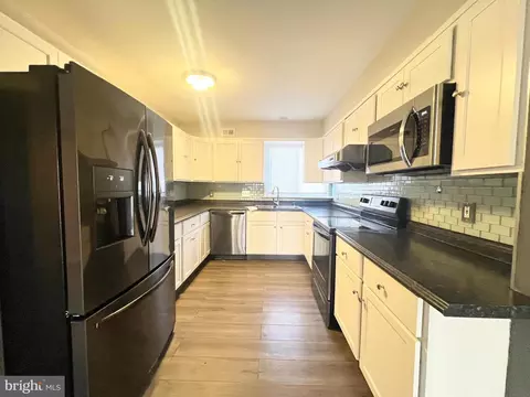 Kitchen - 232 Chenault Ct, Dover, DE 19901 photo 1 of 4