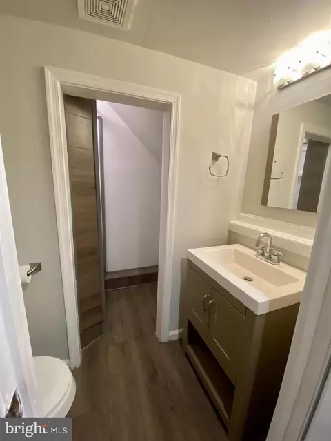Bath - 232 Chenault Ct, Dover, DE 19901 photo 1 of 3