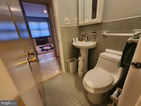 Bath - 105 Carnoustie Rd, Dover, DE 19904 photo 3 of 3