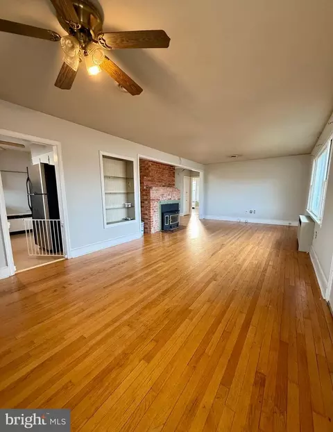 36 Manor Dr, Dover, DE 19901