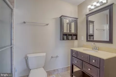 Bath - 503 Schooner Way, Dover, DE 19901 photo 5 of 5