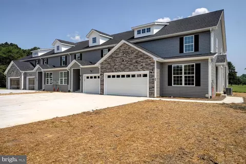 33 Mapledale Rd, Dover, DE 19904