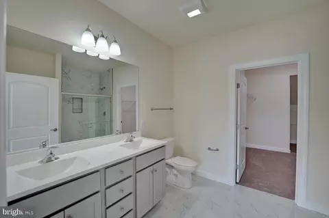 Entry Way - 33 Mapledale Rd, Dover, DE 19904 photo 13 of 20