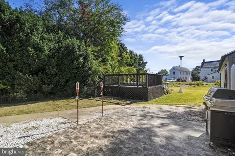 Exterior - 9 Evergreen Dr, Dover, DE 19901 photo 3 of 4