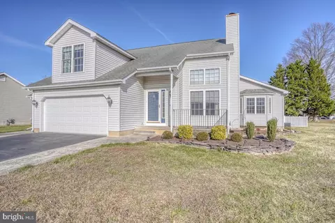 Exterior - 82 Evelyndale Dr, Dover, DE 19901 photo 6 of 6