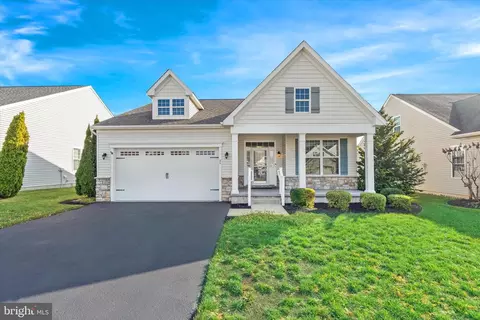 24 Bay Hill Rd, Magnolia, DE 19962