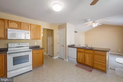 Kitchen - 48 Anchor Ln, Dover, DE 19901 photo 1 of 1
