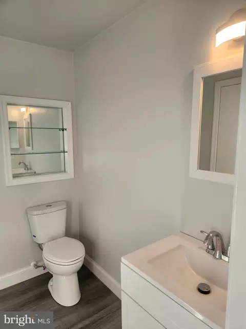 Bath - 3930 Vernon Rd, Harrington, DE 19952 photo 1 of 2