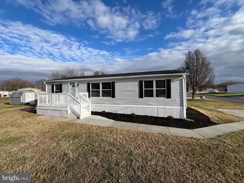 86 Piedmont Dr, Dover, DE 19904