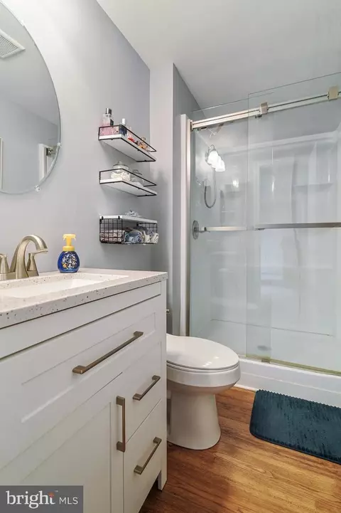 Bath - 14 Crown Cir, Dover, DE 19901 photo 1 of 2