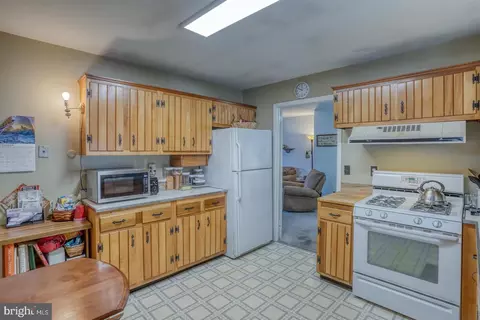 Kitchen - 523 Buckson Dr, Dover, DE 19901 photo 1 of 4