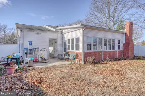 Exterior - 523 Buckson Dr, Dover, DE 19901 photo 5 of 5
