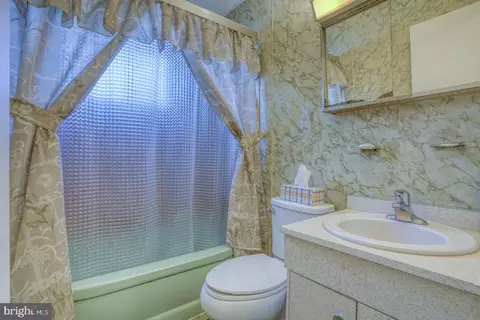 Bath - 523 Buckson Dr, Dover, DE 19901 photo 1 of 4