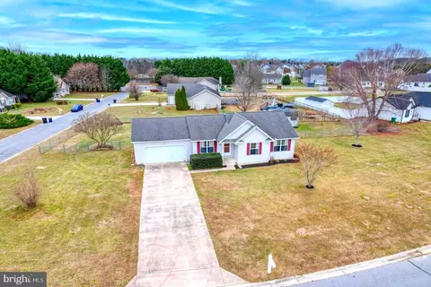 468 Hearthstone Ln, Felton, DE 19943