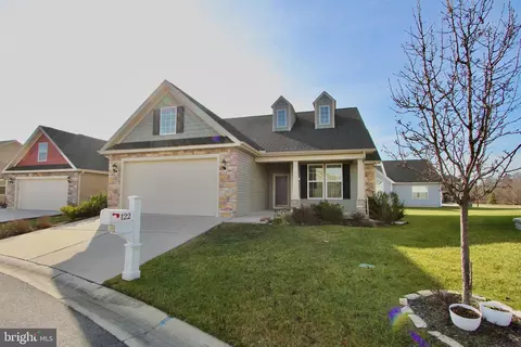 122 Casselberry Ln, Dover, DE 19904