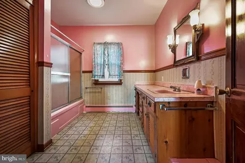 Bath - 95 Bergold Ln, Dover, DE 19901 photo 1 of 1