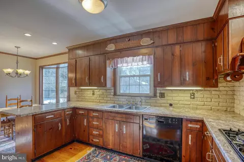 Kitchen - 148 Candlewicke Dr, Dover, DE 19901 photo 2 of 5