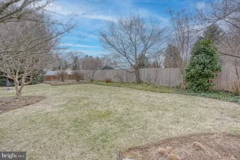 Exterior - 148 Candlewicke Dr, Dover, DE 19901 photo 10 of 11
