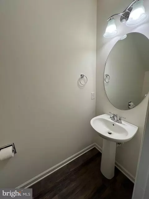 Bath - 802 Ruth Way, Dover, DE 19904 photo 5 of 5