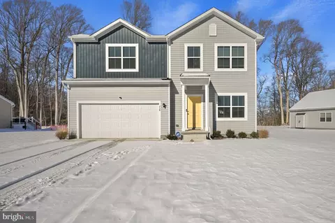 738 Pontoon Dr, Felton, DE 19943