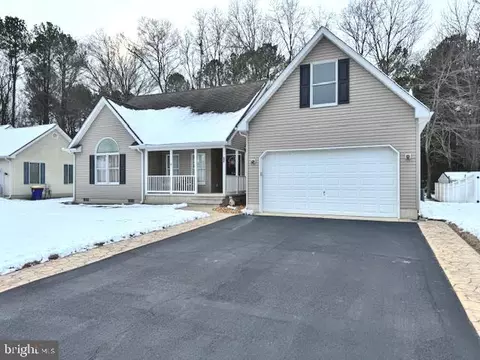 240 Farmhouse Trl, Felton, DE 19943