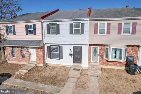 17 Forest Creek Dr, Dover, DE 19904