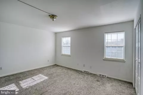Bedroom - 17 Forest Creek Dr, Dover, DE 19904 photo 1 of 5