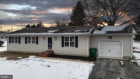 592 S Old Mill Rd, Dover, DE 19901