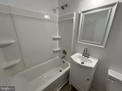 Bath - 111 Ann Ave, Dover, DE 19904 photo 1 of 1