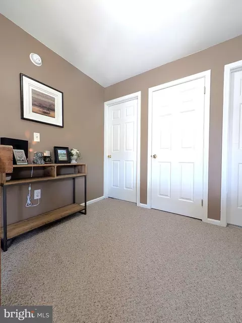 Entry Way - 217 Millcreek Dr, Dover, DE 19904 photo 6 of 9