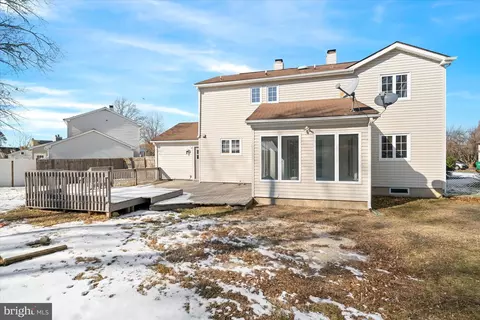 Exterior - 19 Squire Cir, Dover, DE 19901 photo 6 of 8