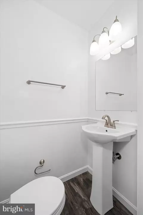 Bath - 19 Squire Cir, Dover, DE 19901 photo 1 of 2