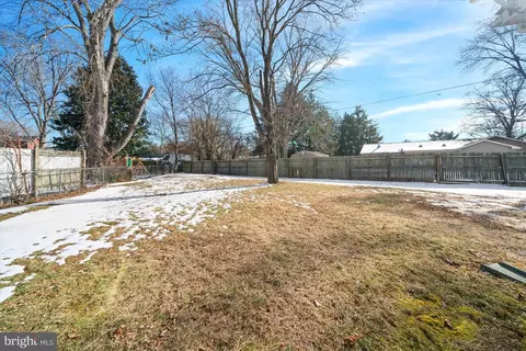 Exterior - 19 Squire Cir, Dover, DE 19901 photo 5 of 8