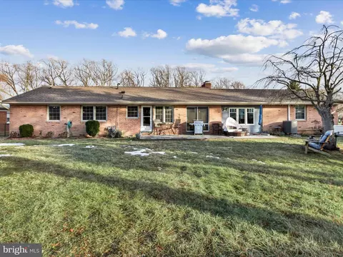 Exterior - 1664 N Taylor Dr, Dover, DE 19901 photo 4 of 5
