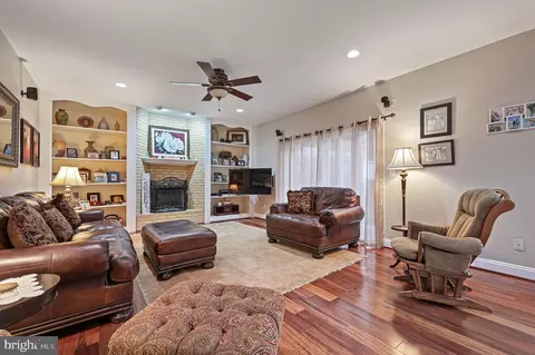 Living - 2 Waterwheel Cir, Dover, DE 19901 photo 1 of 1