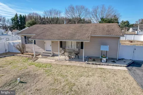 2921 Kenton Rd, Dover, DE 19904