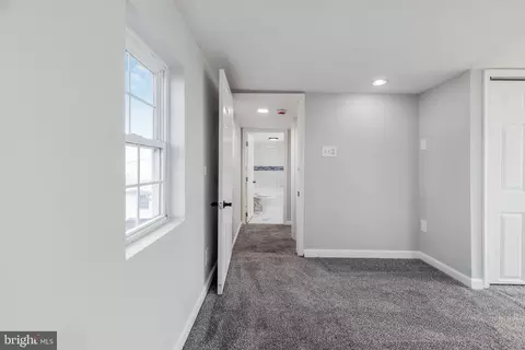 Entry Way - 273 Main St, Leipsic, DE 19901 photo 6 of 9