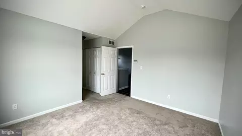 Entry Way - 60 Raphael Rd, Smyrna, DE 19977 photo 9 of 11