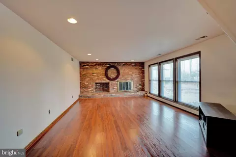 Living - 338 Blue Heron Rd, Dover, DE 19904 photo 1 of 12