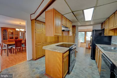 Kitchen - 338 Blue Heron Rd, Dover, DE 19904 photo 2 of 5