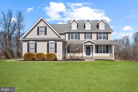 205 Laristone Ct, Clayton, DE 19938